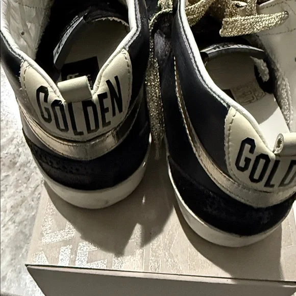 Golden Goose Midstar Sneakers with Glittery Gold Laces - Picture 2 of 15